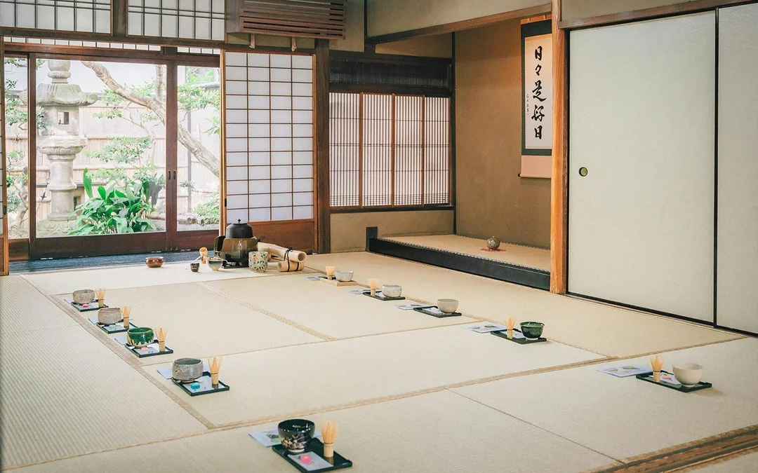 Kyoto Nishiki Market Area: Tea Ceremony Experience in a 100-Year-Old Machiya Image 4