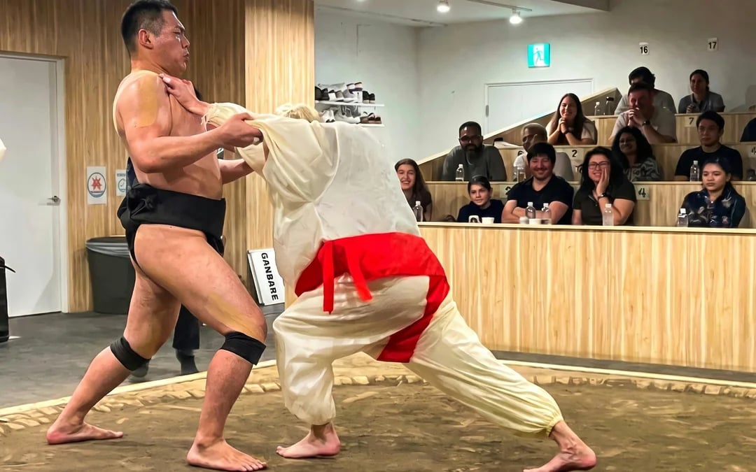 Kyoto Sumo Show with Drinks and Photo Image 7