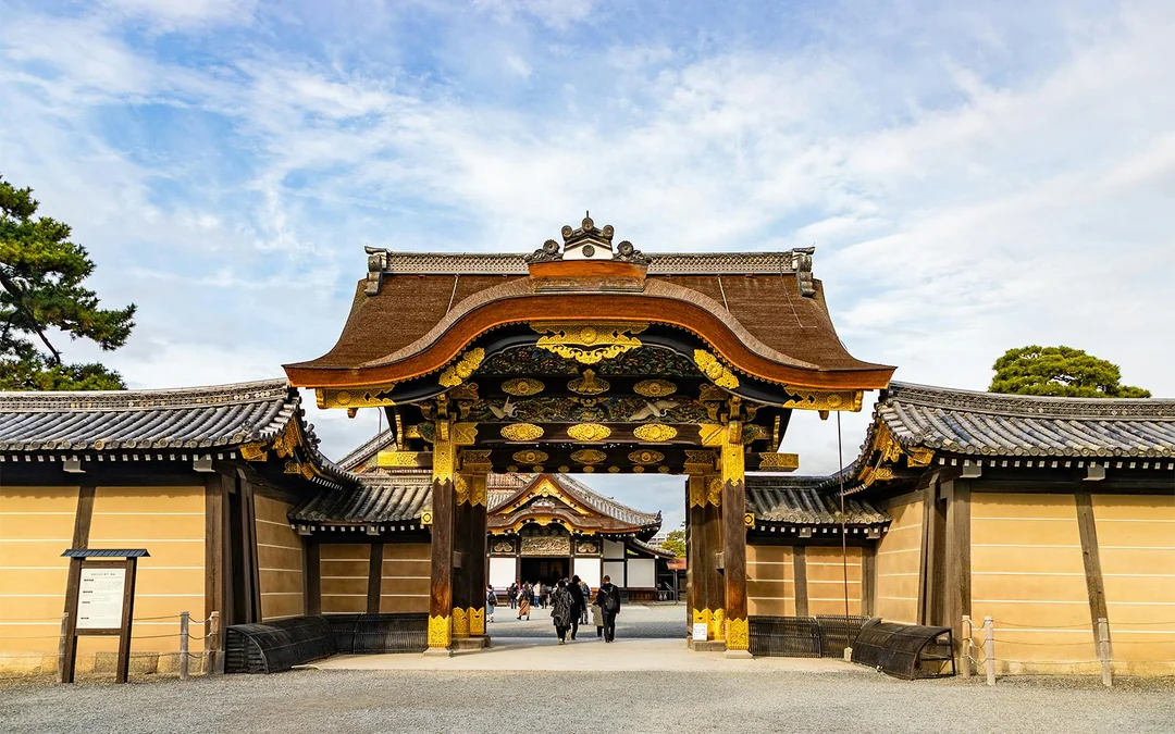 Kyoto Temples & Castle Guided Tour: Arashiyama, Nijo Castle, Fushimi Inari, and Kinkakuji from Kyoto Image 1