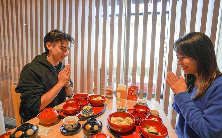 Kyoto Zen Meditation and Garden Tour with Shojin Lunch at Historic Temple Image 5