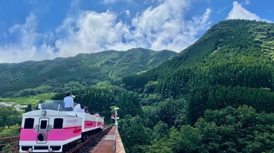 Kyushu Takachiho Gorge Day Tour – Forest Blessing on the Sky Train & Exploring Amanoyasukawara