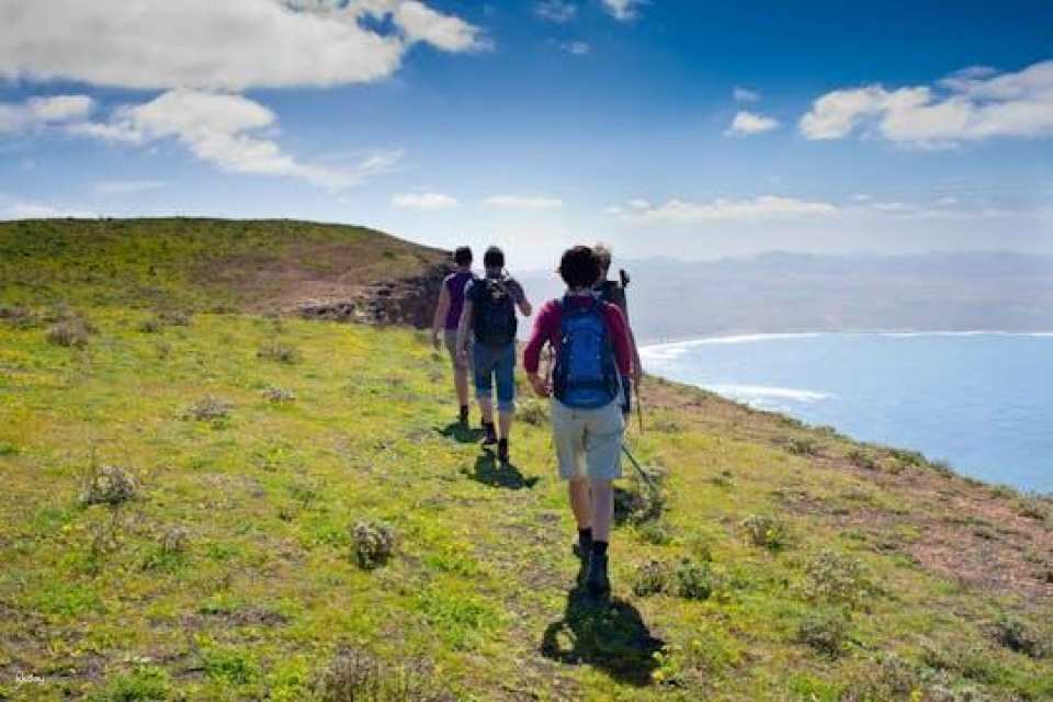 La Corona Volcano Trekking Tour
