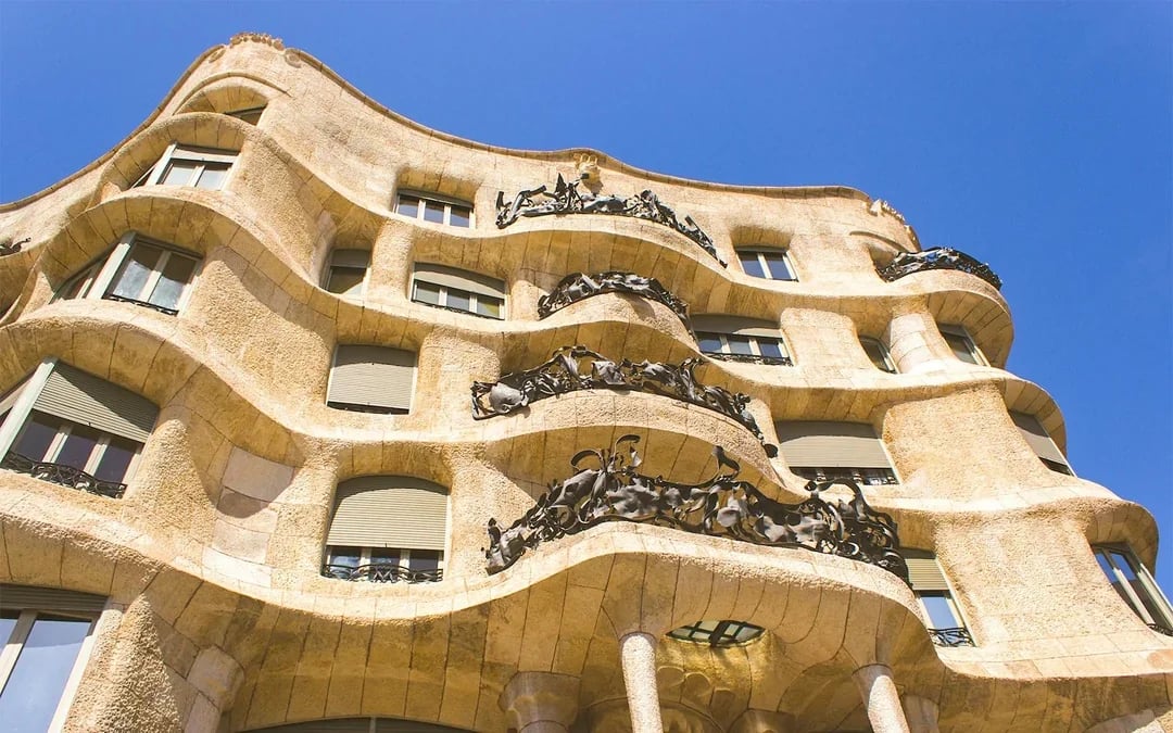 La Pedrera-Casa Milà Guided Sunrise Tour Image 10