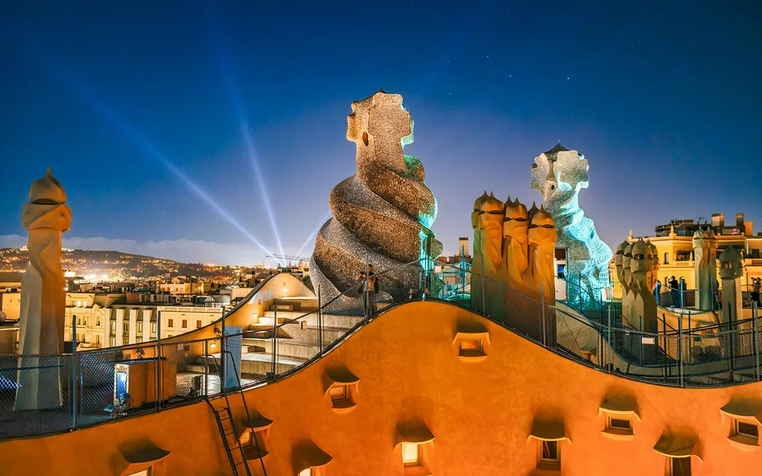 La Pedrera-Casa Milà Night Guided Tour Image 1