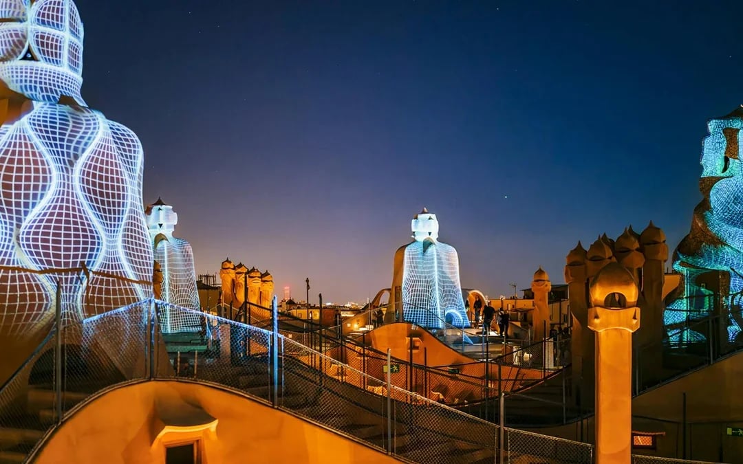 La Pedrera-Casa Milà Night Guided Tour Image 7