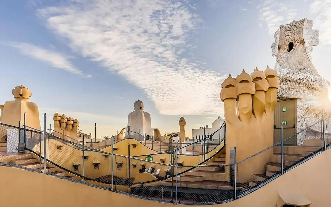 La Pedrera-Casa Milà Skip-the-Line English Guided Tour Image 3
