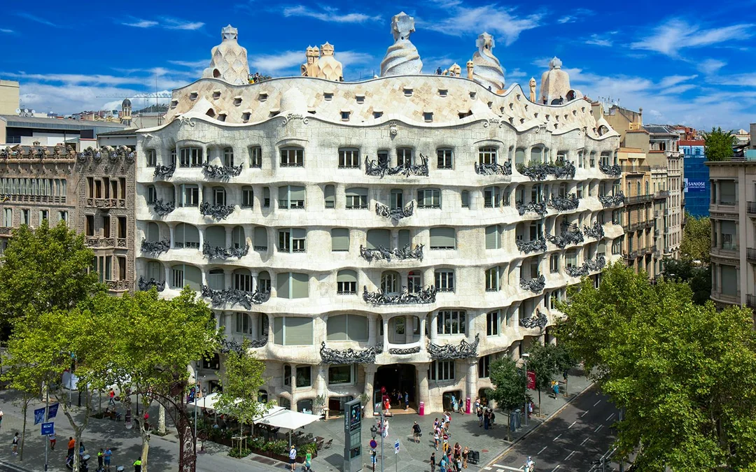 La Pedrera-Casa Milà Skip-the-Line Tickets with Audio Guide Image 1