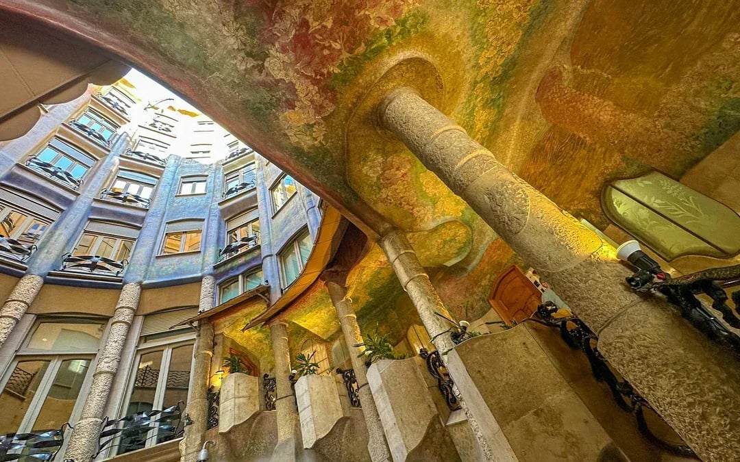 La Pedrera-Casa Milà Skip-the-Line Tickets with Audio Guide Image 2
