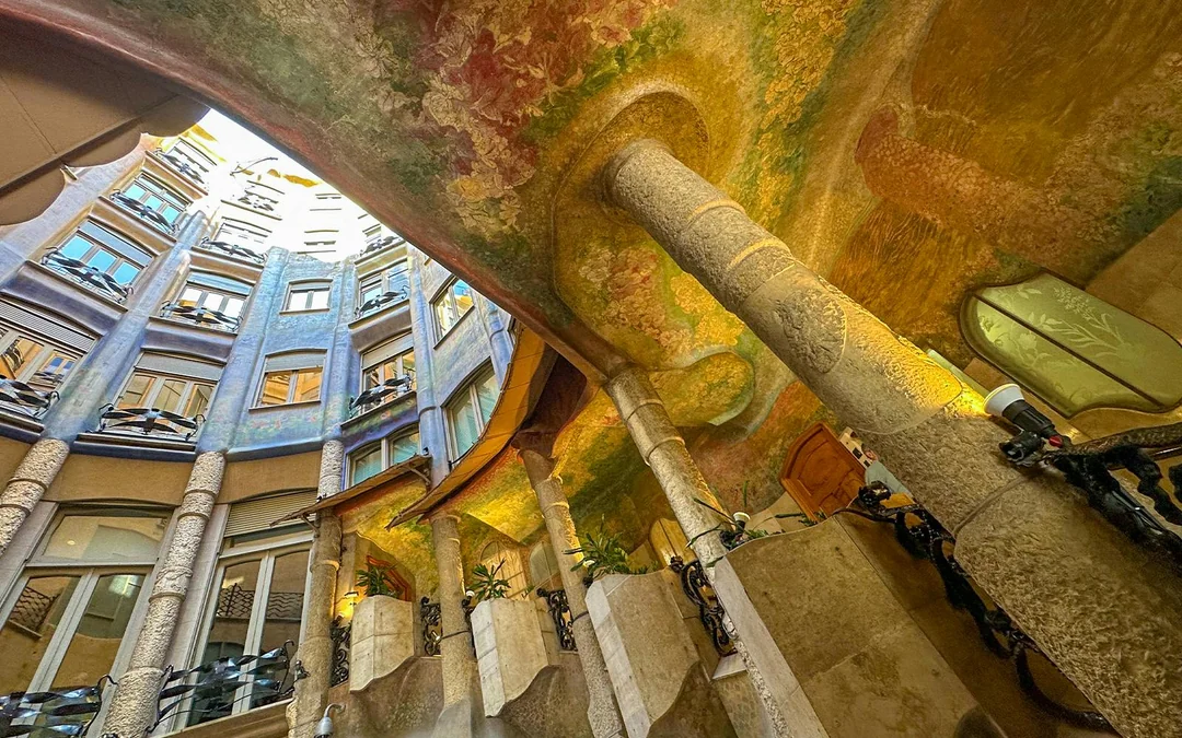 La Pedrera-Casa Milà Skip-the-Line Tickets with Audio Guide Image 2