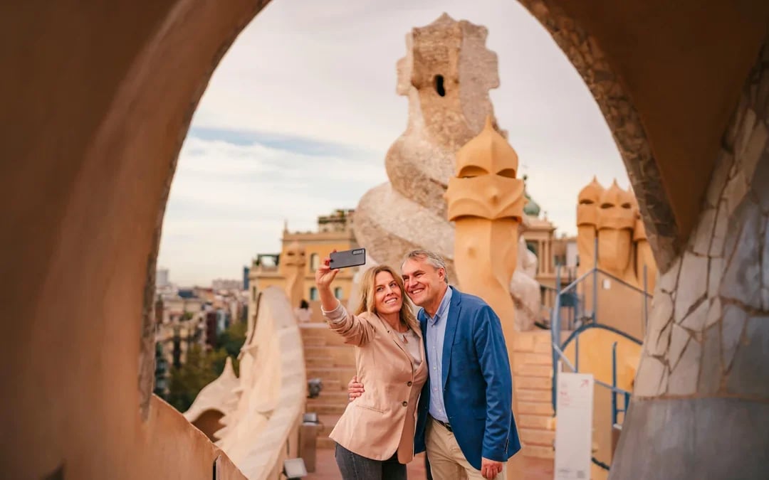 La Pedrera: Premium Small-Group Tour with Exclusive Access & Cava Image 12