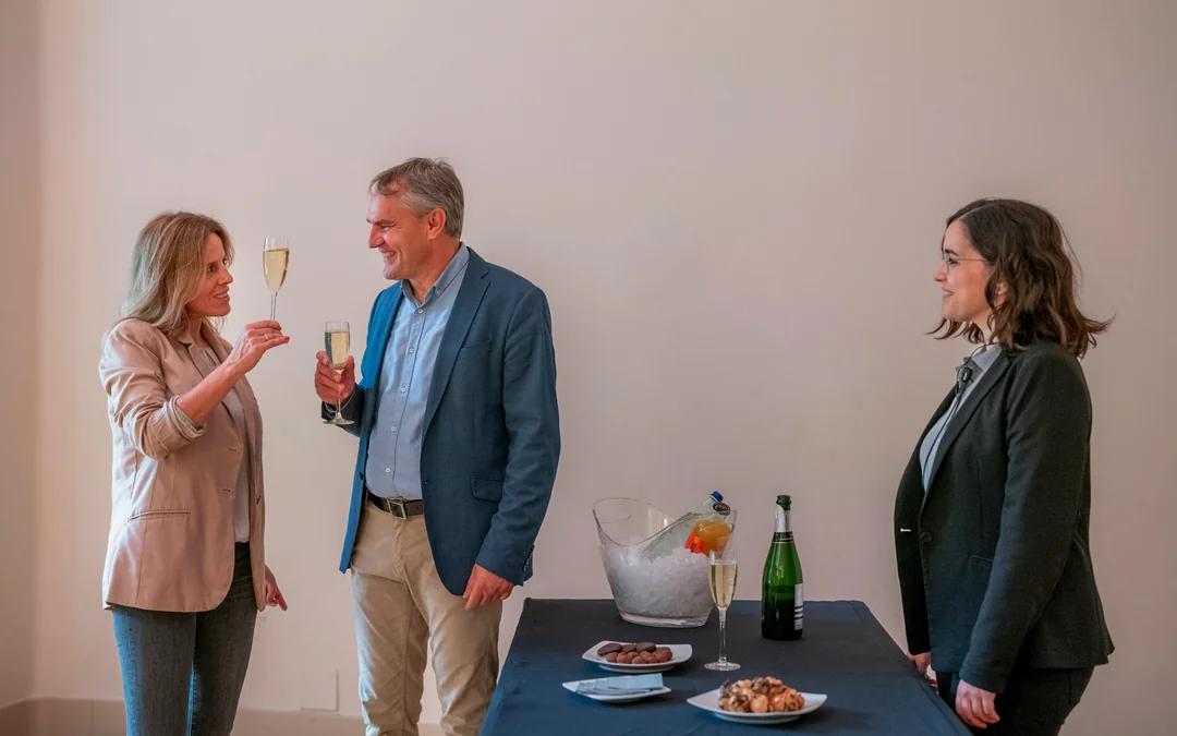 La Pedrera: Premium Small-Group Tour with Exclusive Access & Cava Image 4
