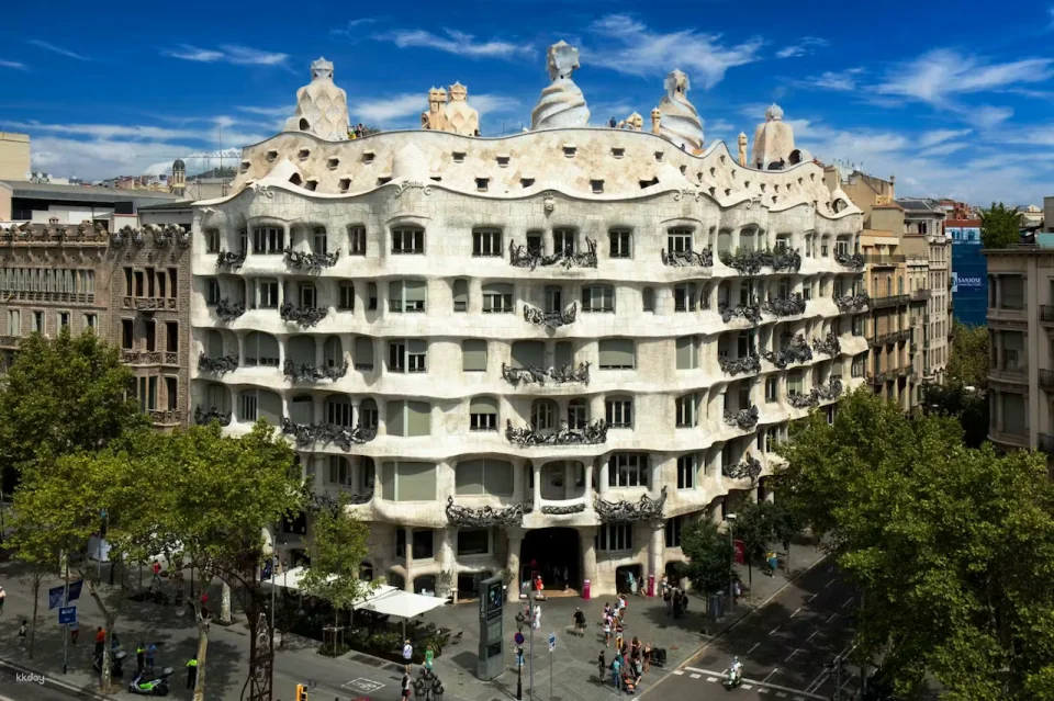 La Pedrera skip-the-line tickets with audio guide | Barcelona