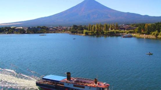Lake Kawaguchiko Sightseeing Boat "Appare"