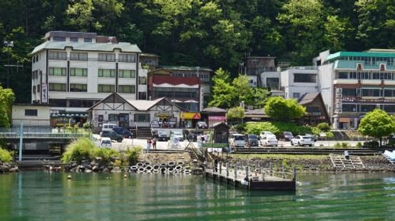 Lake Kawaguchiko Sightseeing Boat "Appare"
