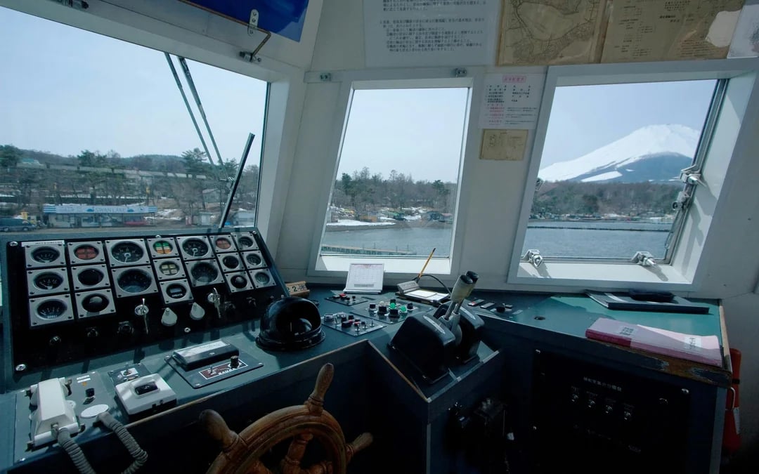 Lake Yamanaka “Swan Lake” Cruise Ticket Image 4