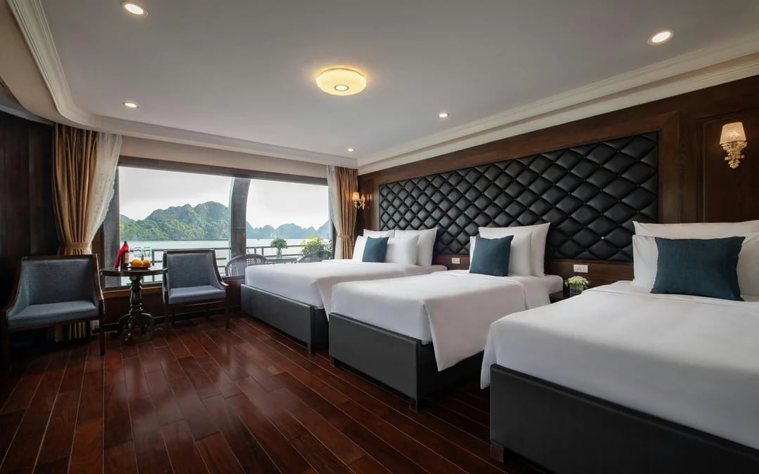 Lan Ha Bay: 4-Star Cruise Image 7