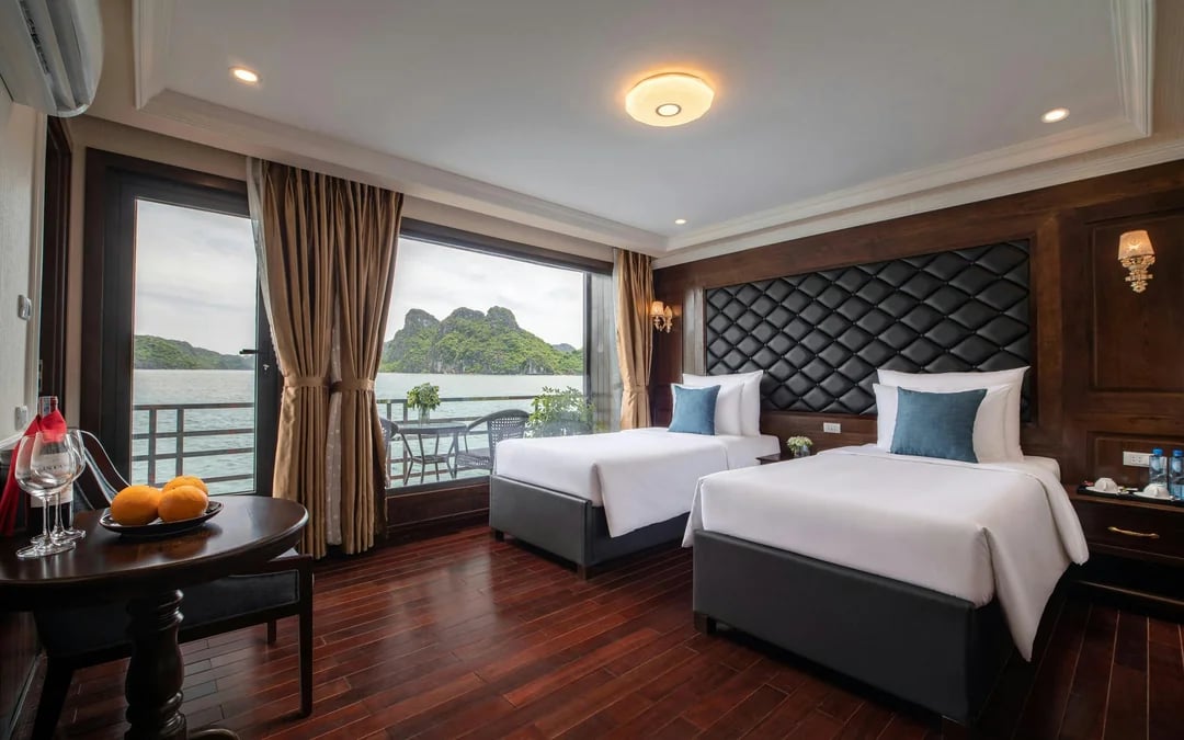 Lan Ha Bay: 4-Star Cruise Image 8