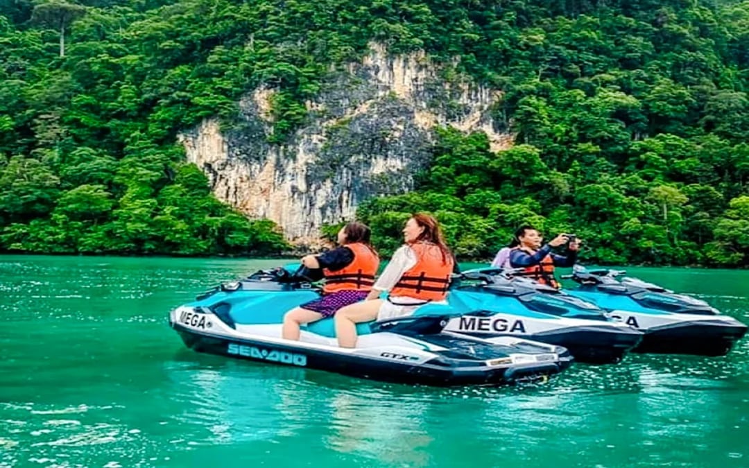 Langkawi Guided Jet Ski Island-Hopping Tour Image 9