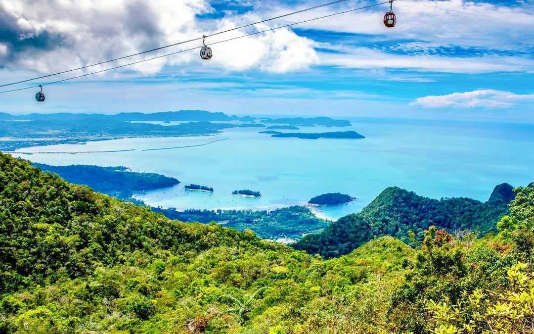 Langkawi Shared Shore Excursion: Cable Car, Sky Bridge & Kilim Geoforest Park Mangrove Tour Image 1