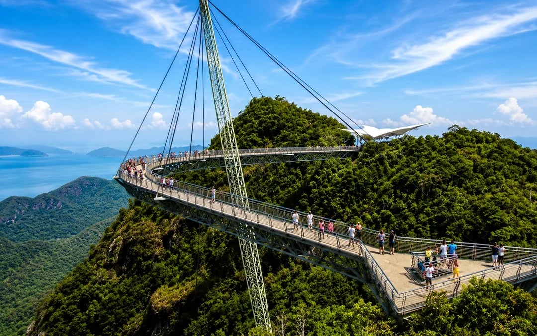 Langkawi Shared Shore Excursion: Cable Car, Sky Bridge & Kilim Geoforest Park Mangrove Tour Image 4