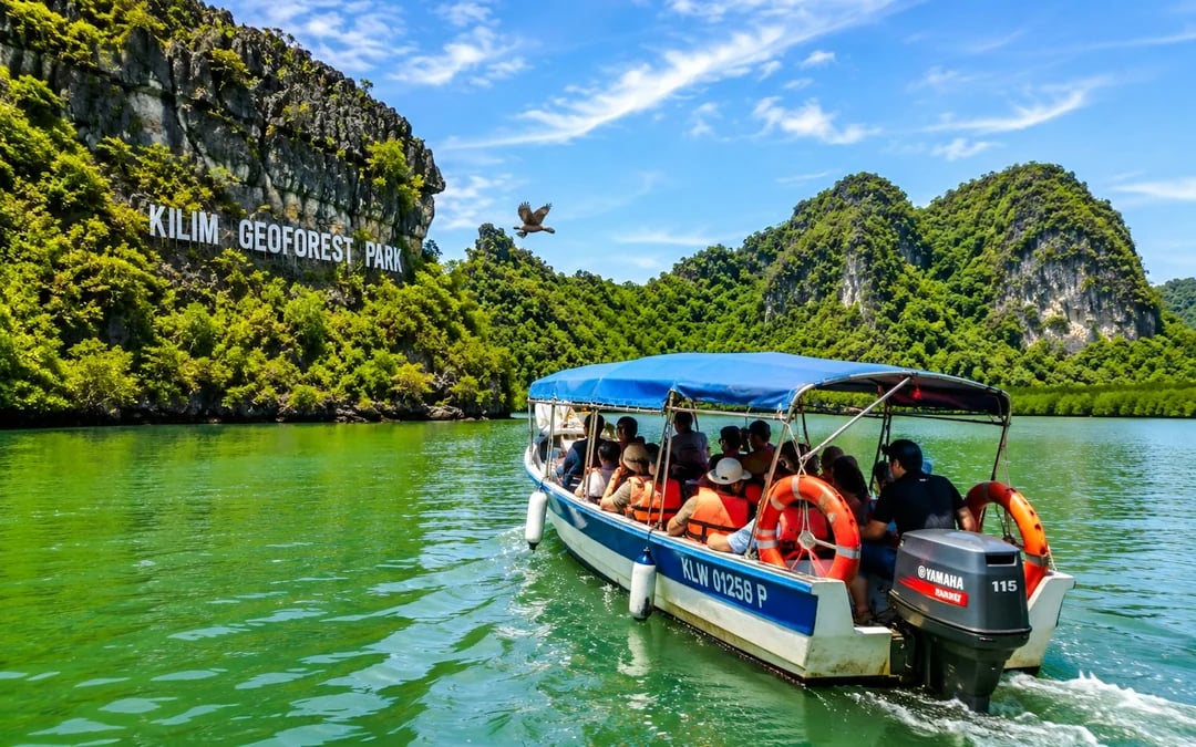 Langkawi Shared Shore Excursion: Cable Car, Sky Bridge & Kilim Geoforest Park Mangrove Tour Image 5