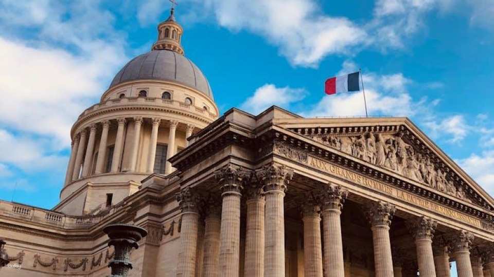 Latin Quarter : Roman ruins & Gothic churches walking audio tour