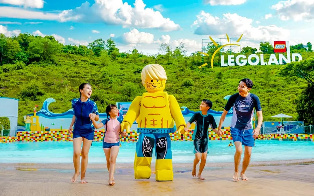 LEGOLAND® Malaysia 3 Park Combo - Theme Park + Water Park + SEA LIFE Image 6