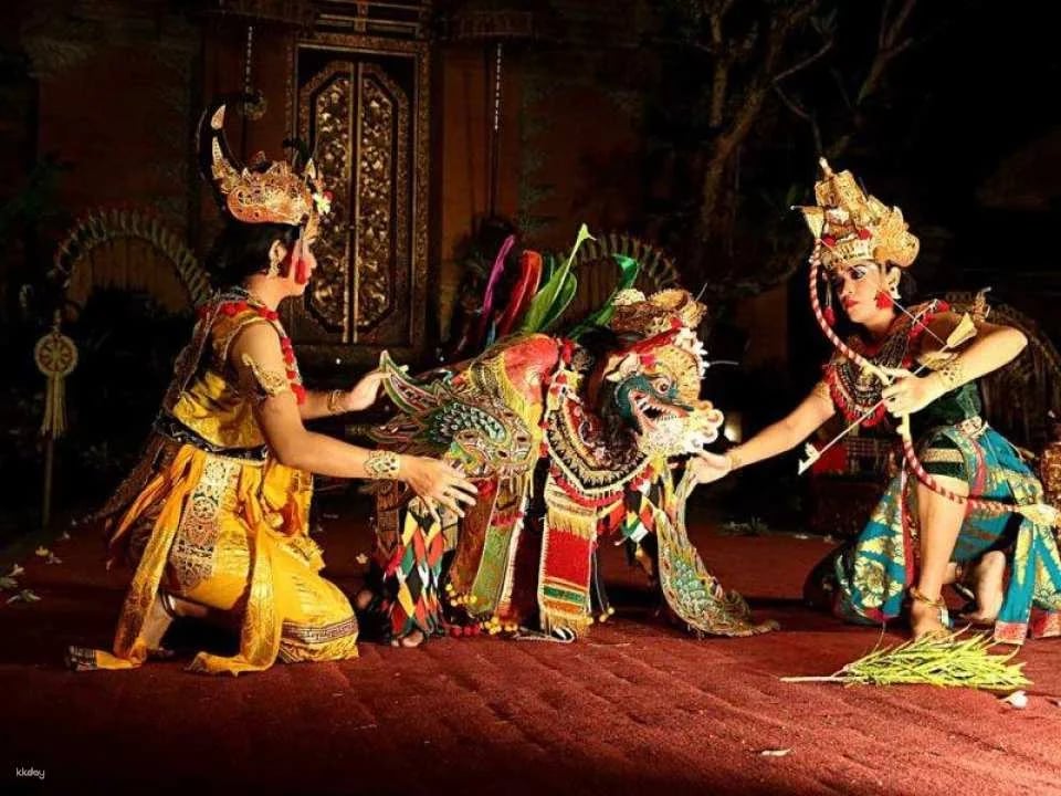 Legong Dance Show Tickets at Ubud Palace Bali | Indonesia