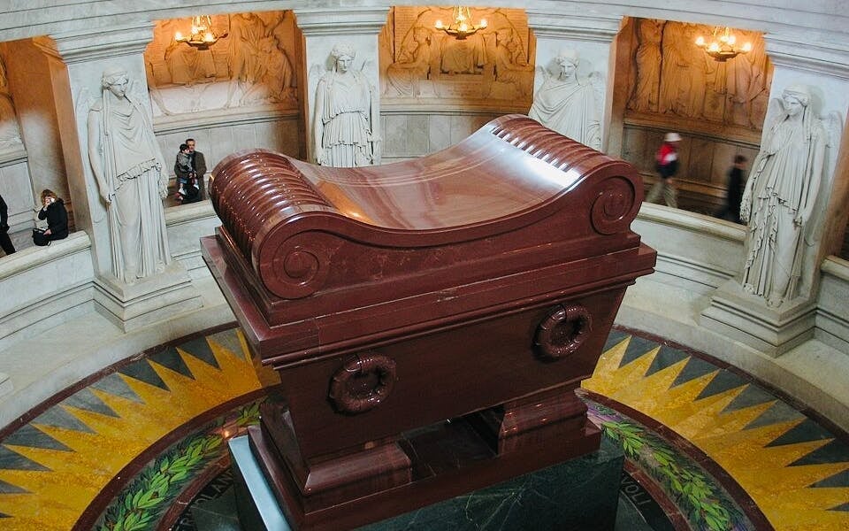 Les Invalides and Napoleon's Tomb Guided Tour with Skip-the-Line Entry and Musée de l'Armée Access Image 6