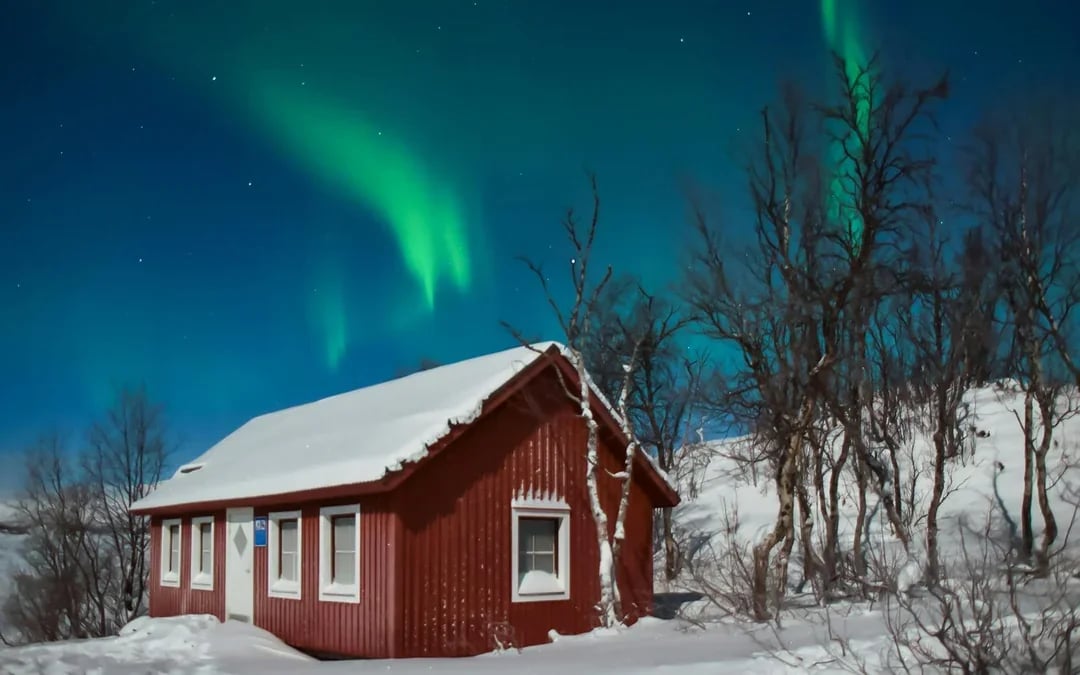 Levi: Northern Lights with Campfire & Barbecue Image 7