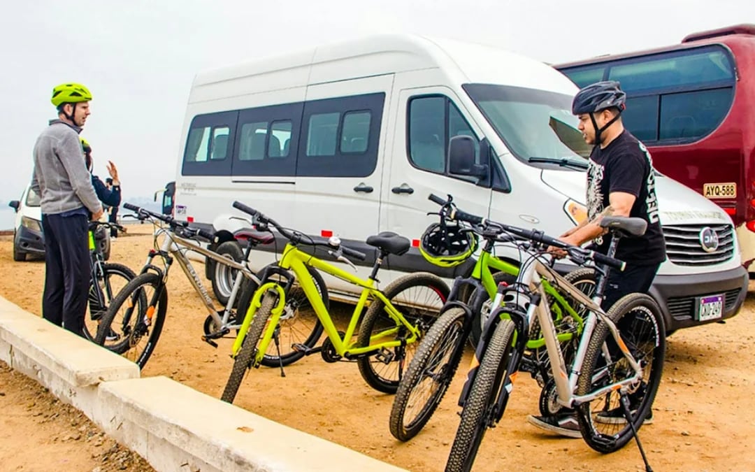 Lima Downhill Bike Tour From Morro Solar to Miraflores Image 4
