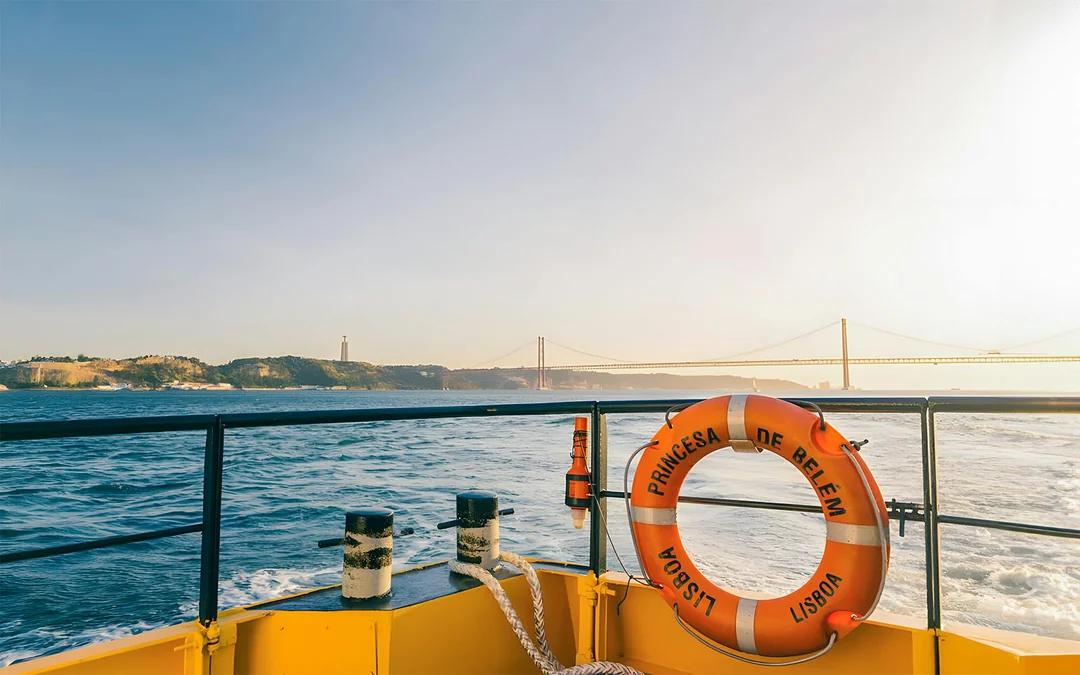 Lisbon 24h Hop-On Hop-Off Boat Tour Image 3