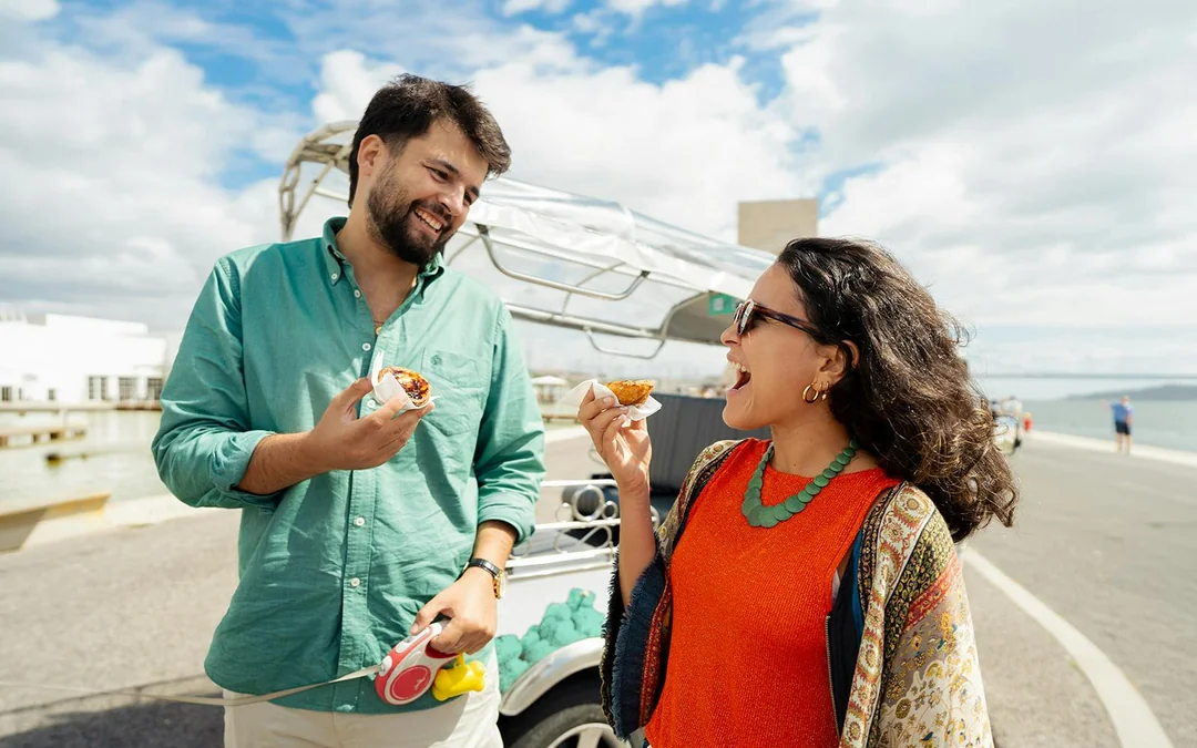 Lisbon: 5-Hour Private Tuk-Tuk Tour with Food Tastings Image 3