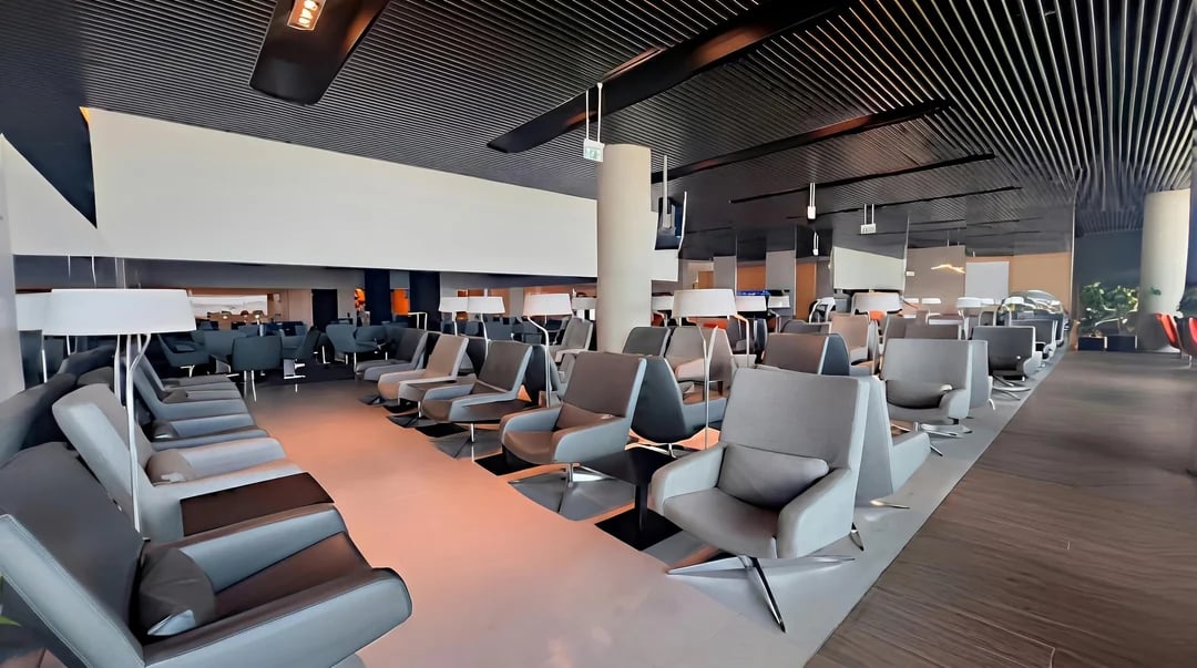 Lisbon Airport: ANA Lounge at Terminal 1 Image 3