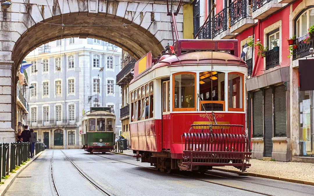 Lisbon Hills Tramcar Tour Image 3