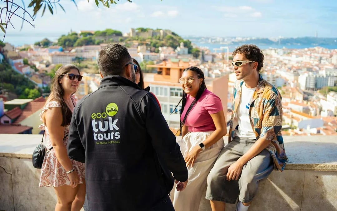 Lisbon: Private Tuk-Tuk Tour with Local Guide Image 8