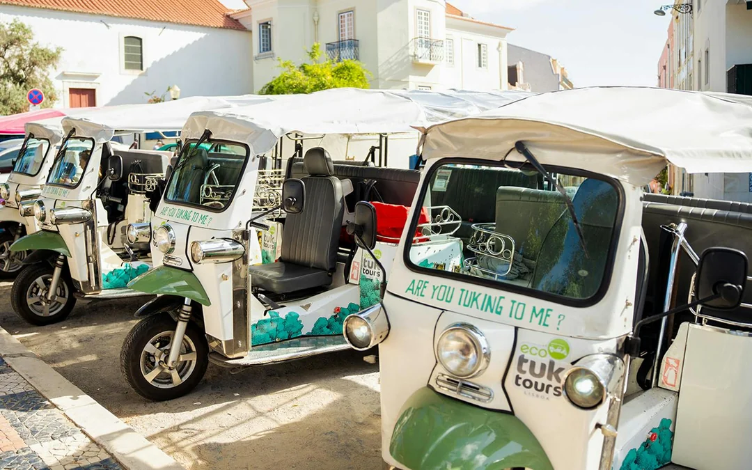 Lisbon: Private Tuk-Tuk Tour with Local Guide Image 9