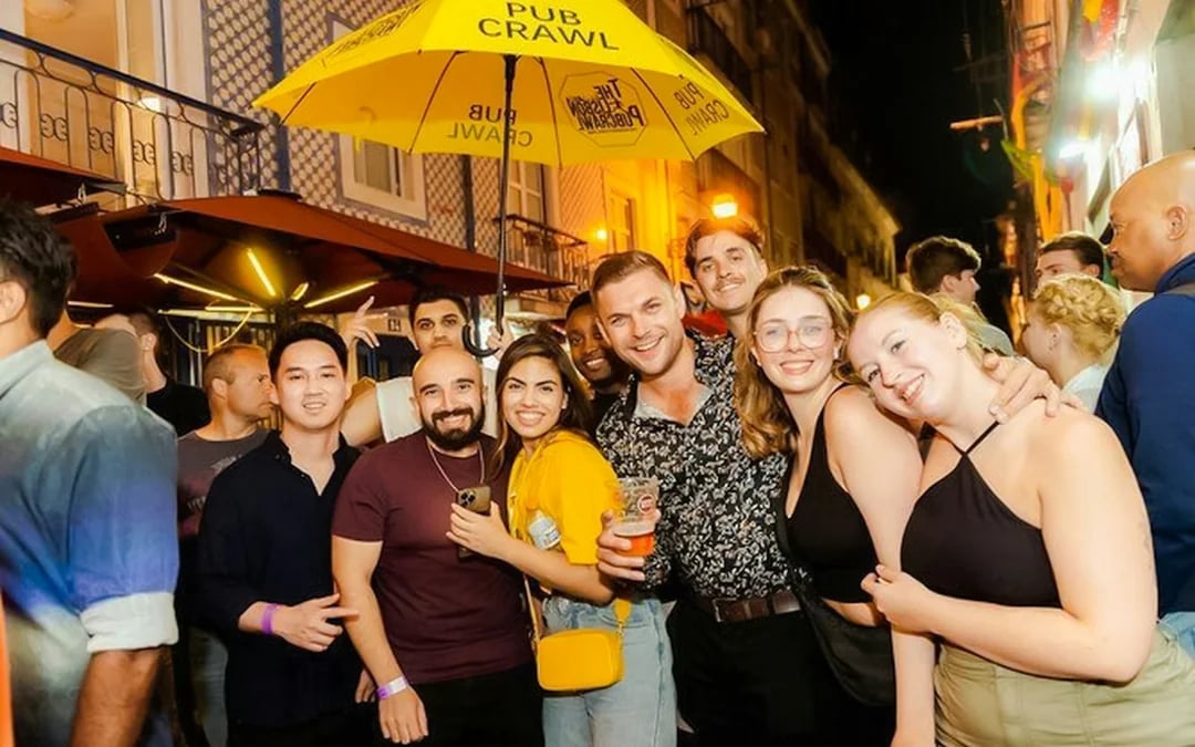 Lisbon Pub Crawl Tickets Image 1