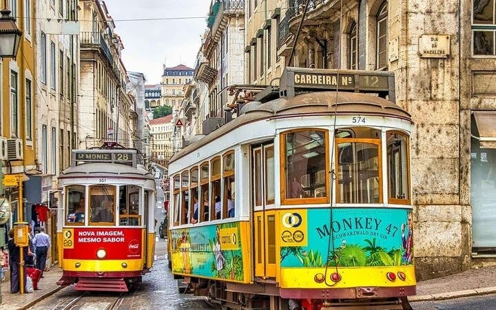 Lisbon Self-Guided Walking Tour on Mobile App Image 3