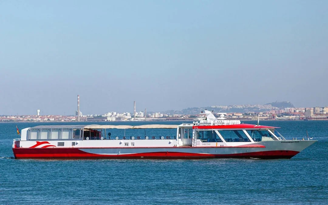 Lisbon Sightseeing Cruise on Tagus River Image 2