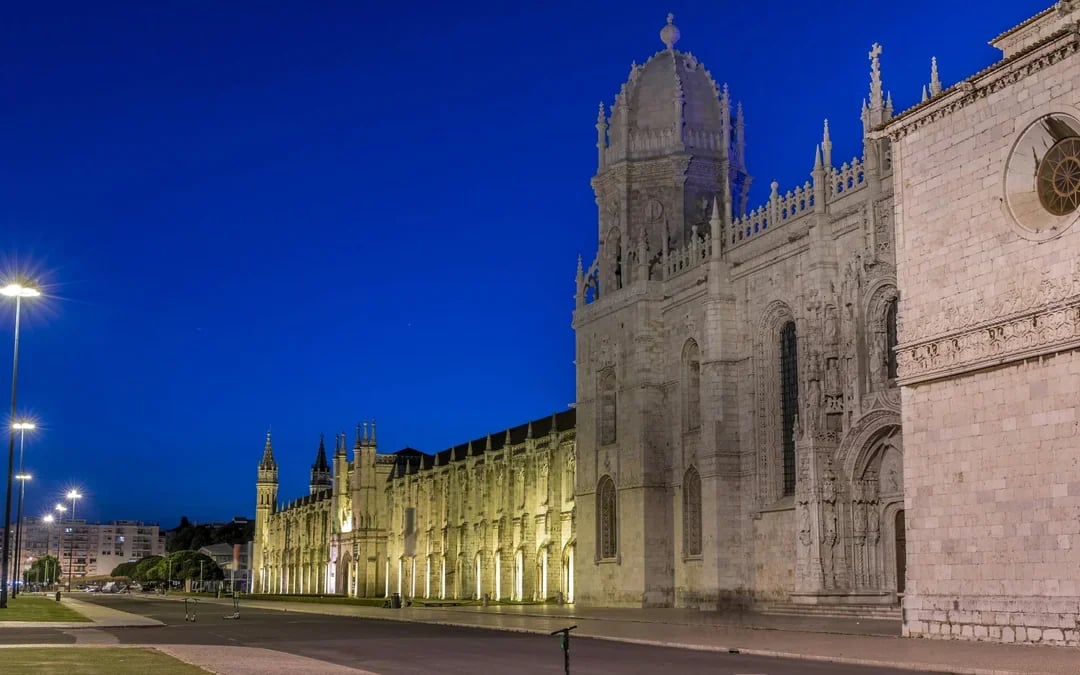 Lisbon Sightseeing: Hop-on Hop-off Bus Tour with Boat Tour
 Image 7