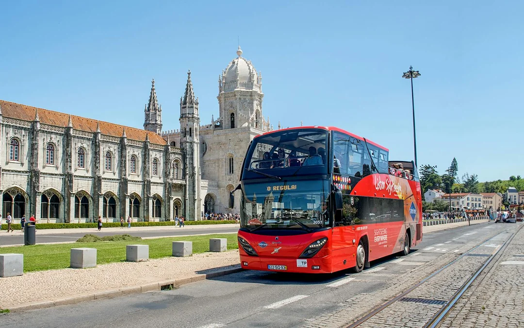 Lisbon Sightseeing: Hop-on Hop-off Bus Tour Image 2