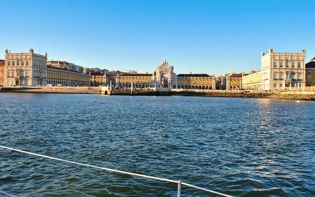 Lisbon Small-Group Sailing Tour on Tagus River Image 5