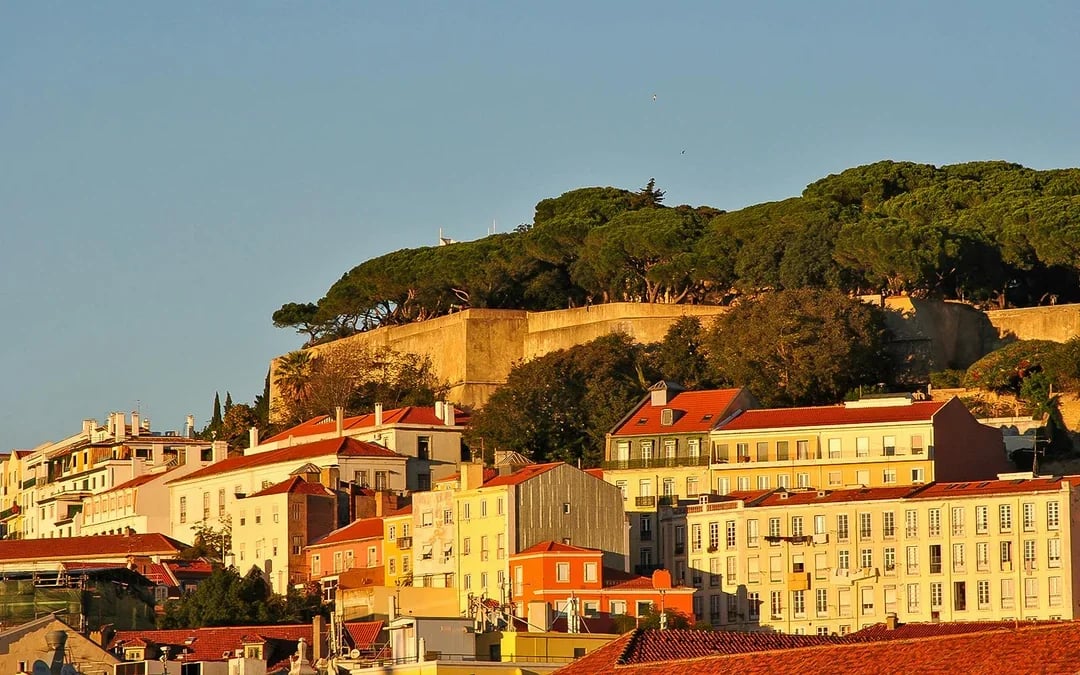 Lisbon Small-Group Sailing Tour on Tagus River Image 7