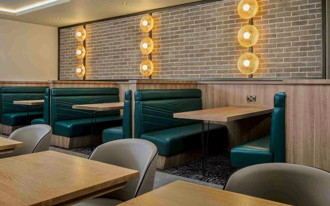 Liverpool John Lennon Airport: Aspire Lounge at Main Terminal Image 4