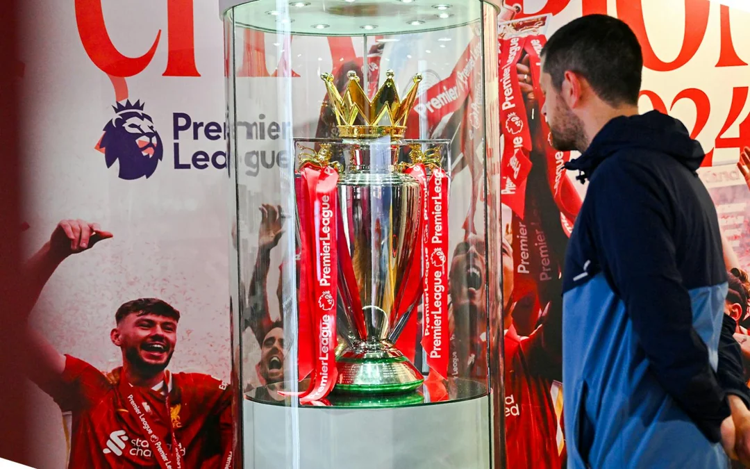 Liverpool: The Anfield Experience Tour with Food and Drinks Image 2