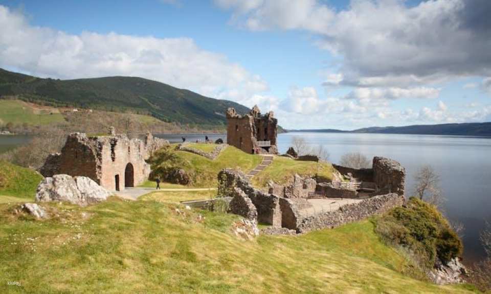 Loch Ness, Glencoe and the Highlands from Glasgow