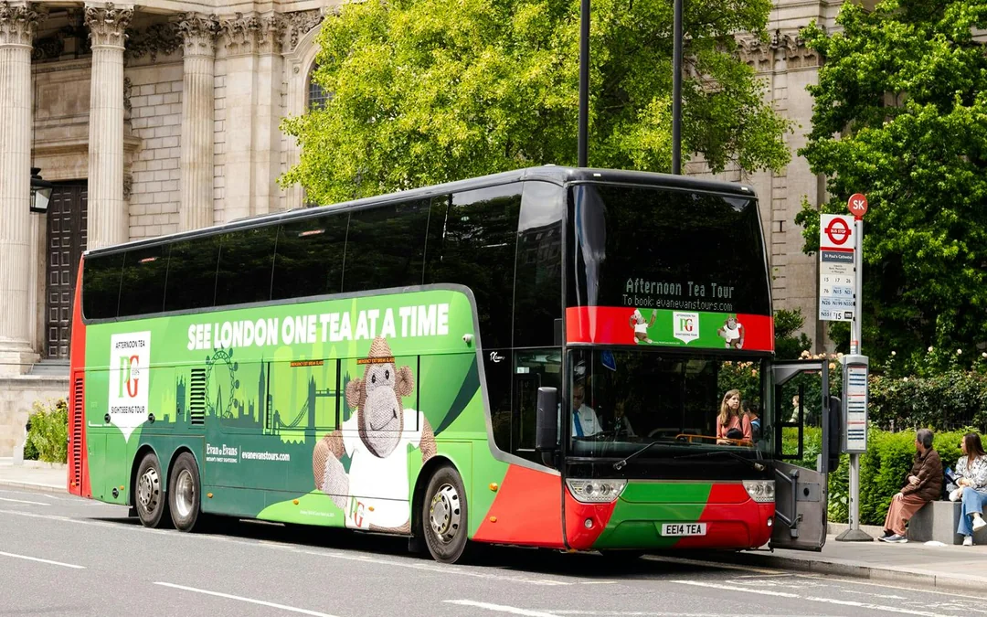 London: Afternoon Tea Sightseeing Bus Tour Image 2