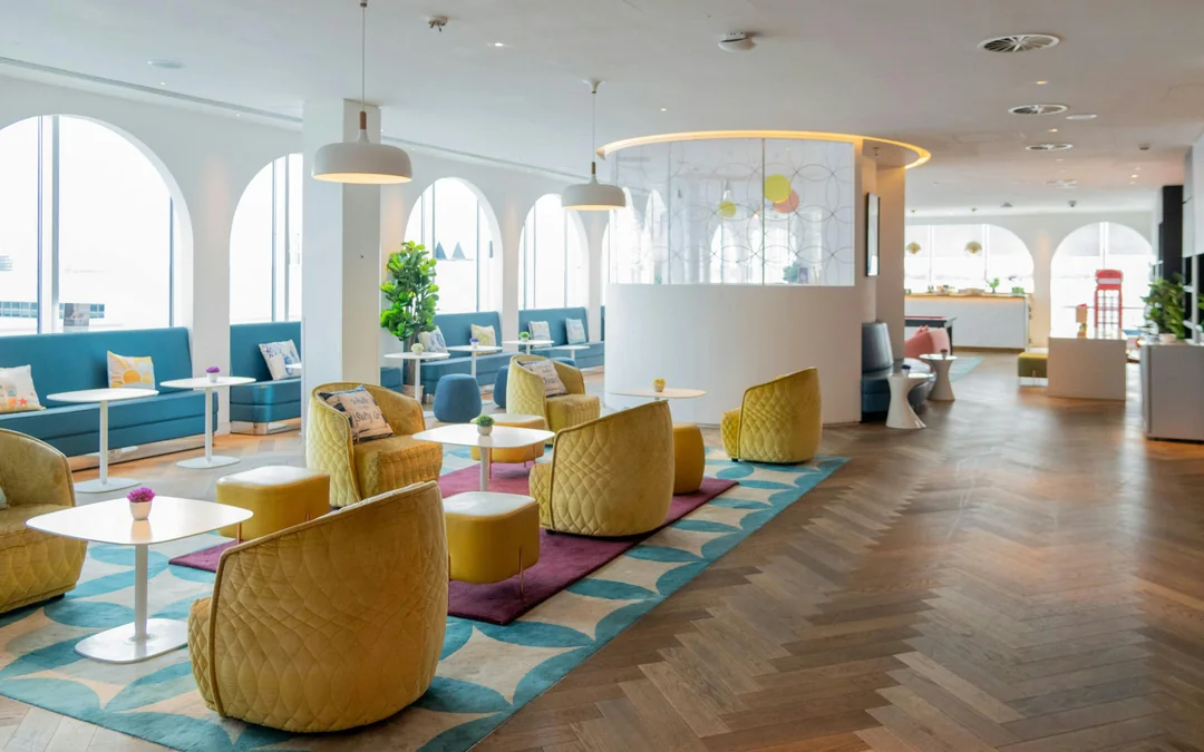 London Gatwick Airport: Plaza Express Lounge at North Terminal Image 1