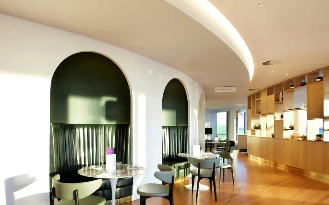 London Gatwick Airport: Plaza Premium Lounge at North Terminal Image 7